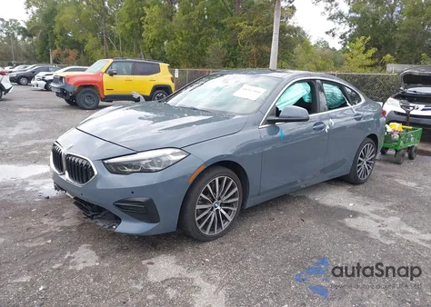 2022 BMW 228 Gran Coupe I Sdrive z USA, uszkodzony, nr VIN WBA53AK08N7L33347